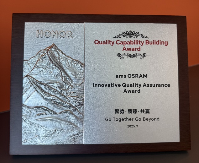 A plaque with a picture of a mountain AI-generated content may be incorrect.